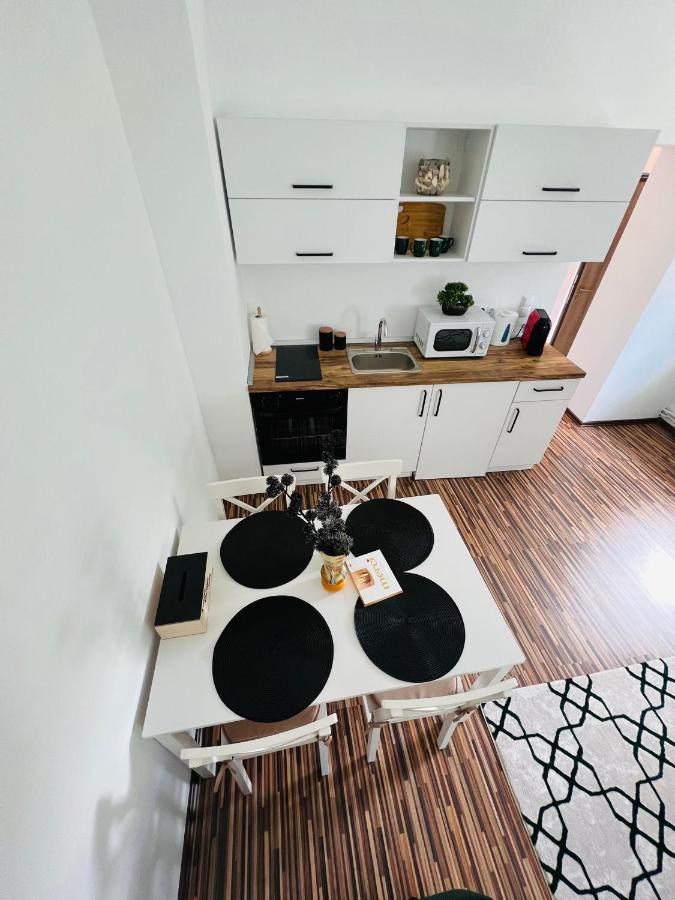 Apartament In Regim Hotelier King Mediaş מראה חיצוני תמונה